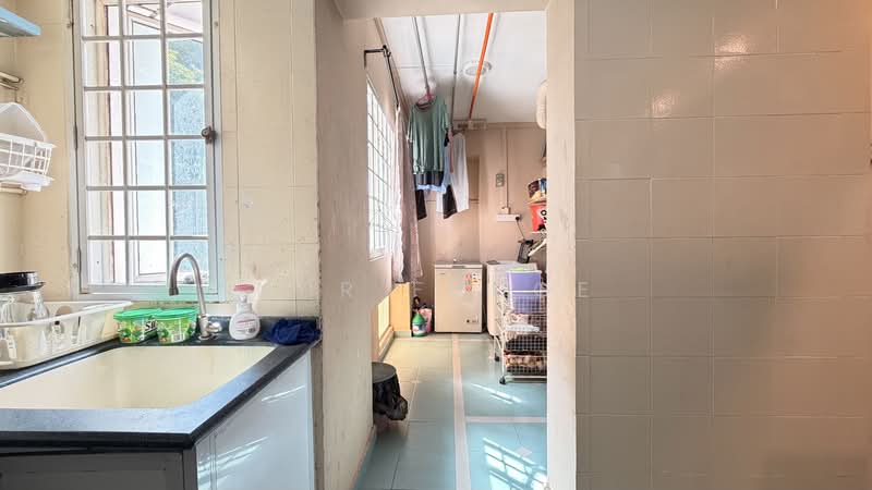 For Sale - 746 Woodlands Circle