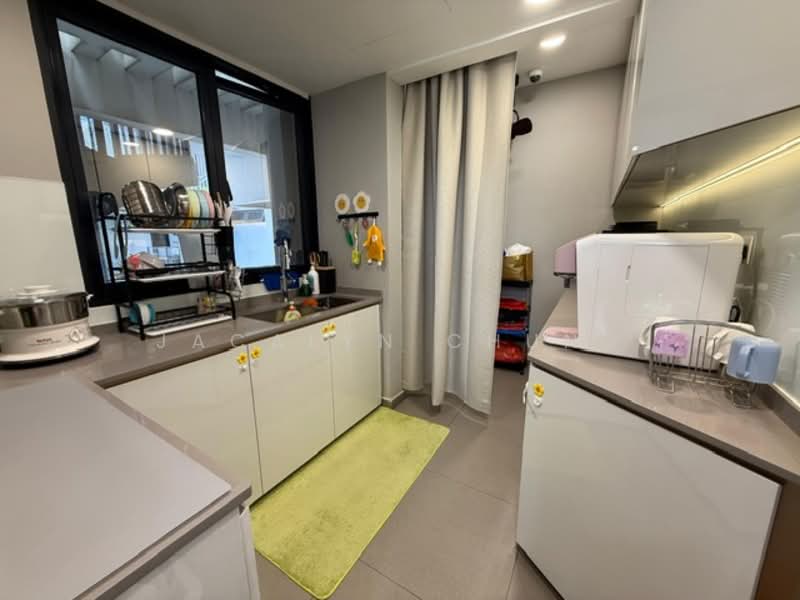 Riverparc Residence Executive Condominium For Sale at S$ 2,300,000 | PropertyGuru Singapore - Kitchen