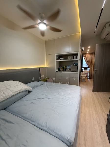 Riverparc Residence Executive Condominium For Sale at S$ 2,300,000 | PropertyGuru Singapore - Master Bedroom
