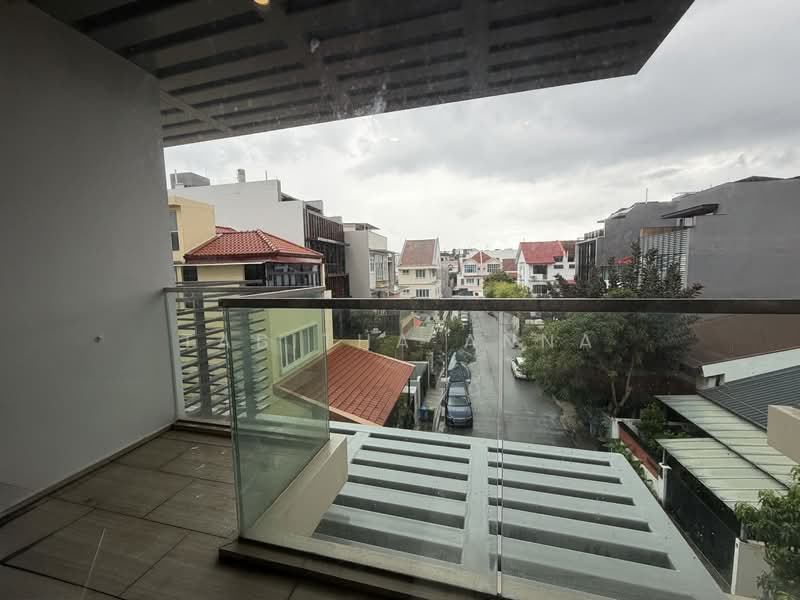 Sundance Suites, 12 Duku Place, 1 Bedroom, 560 sqft, Condominium For Rent, by Tabitha Anna, 500082903 - Balcony - PropertyGuru.com.sg