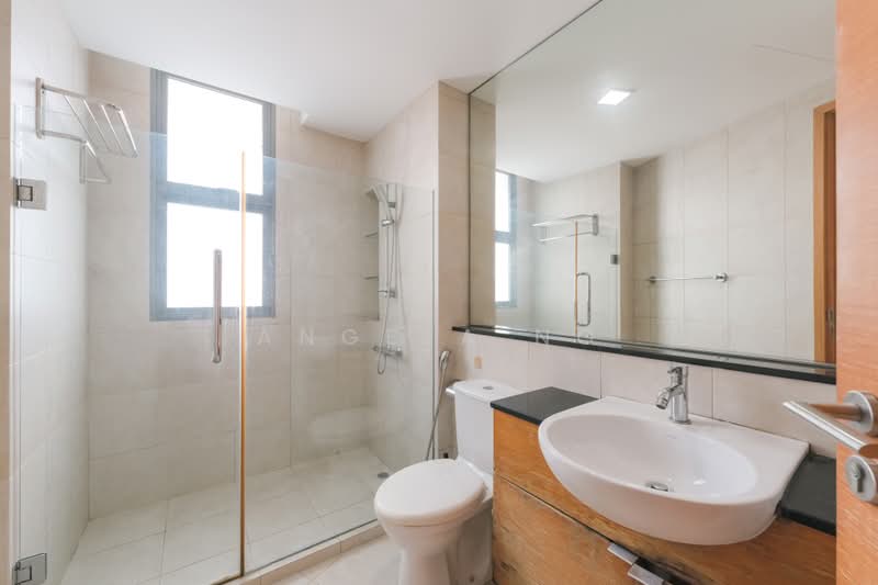The Waterina, 67 Lorong 40 Geylang, 3 Bedrooms, 1,238 sqft, Apartment For Sale, by Angela Ng, 500082919 - Bathroom - PropertyGuru.com.sg