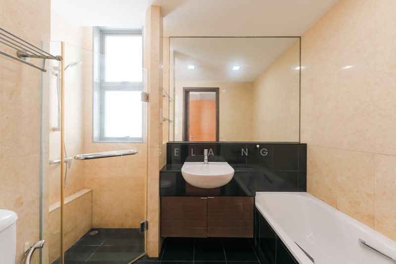The Waterina, 67 Lorong 40 Geylang, 3 Bedrooms, 1,238 sqft, Apartment For Sale, by Angela Ng, 500082919 - Bathroom - PropertyGuru.com.sg