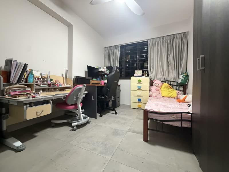293D Compassvale Crescent HDB Flat For Sale at S$ 880,000 | PropertyGuru Singapore - Bedroom