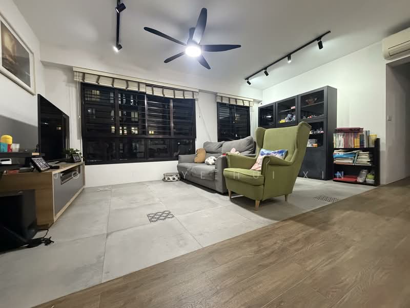 293D Compassvale Crescent HDB Flat For Sale at S$ 880,000 | PropertyGuru Singapore - Living Room