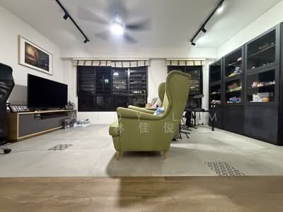 For Sale - 293D Compassvale Crescent