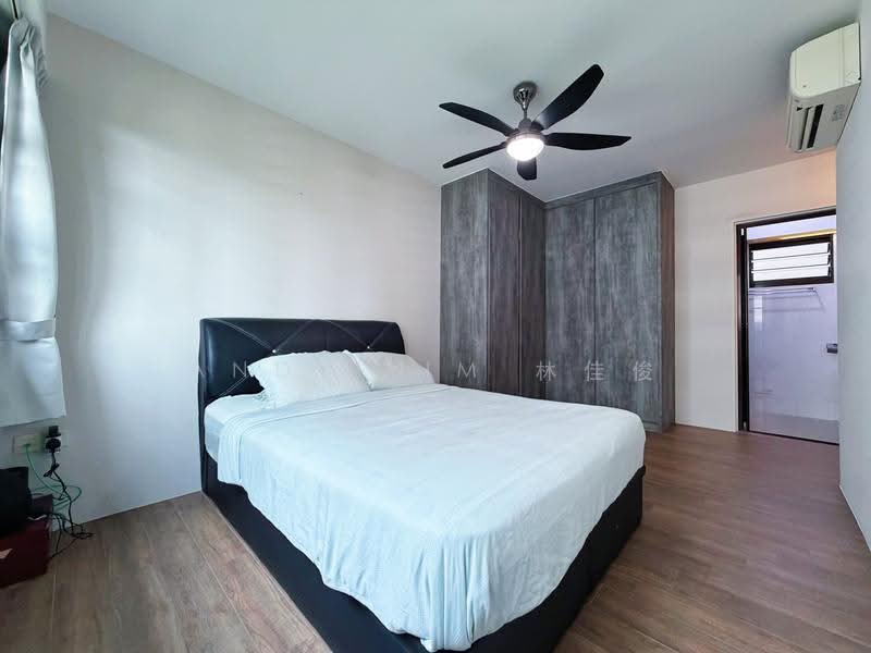 293D Compassvale Crescent, 293D Compassvale Crescent, Hougang / Punggol / Sengkang, 3 Bedrooms, 1,216 sqft, HDB Flat For Sale, by Andy Lim 林佳俊, 500082921 - Bedroom - PropertyGuru.com.sg