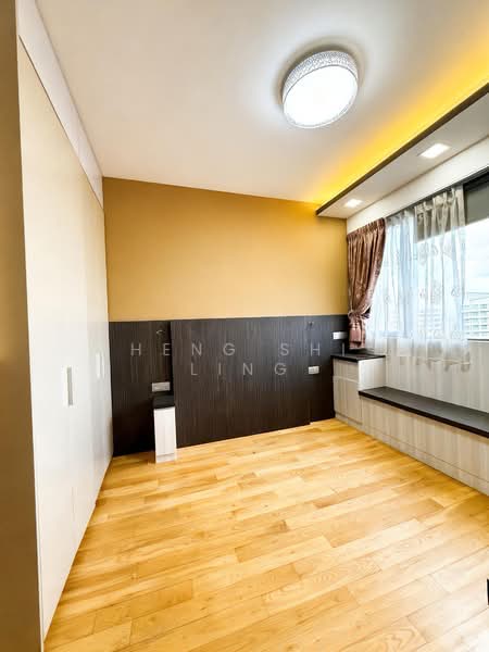 Riversails Condominium For Sale at S$ 2,280,000 | PropertyGuru Singapore - Bedroom