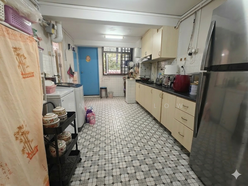 26 Toa Payoh East HDB Flat For Sale at S$ 368,888 | PropertyGuru Singapore - Kitchen