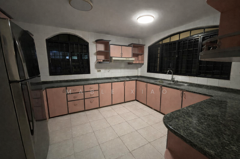 Yunnan Gardens Terraced House For Sale at S$ 5,588,888 | PropertyGuru Singapore - Kitchen