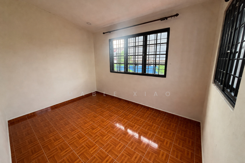 Yunnan Gardens Terraced House For Sale at S$ 5,588,888 | PropertyGuru Singapore - Balcony Room inside Master Bedroom
