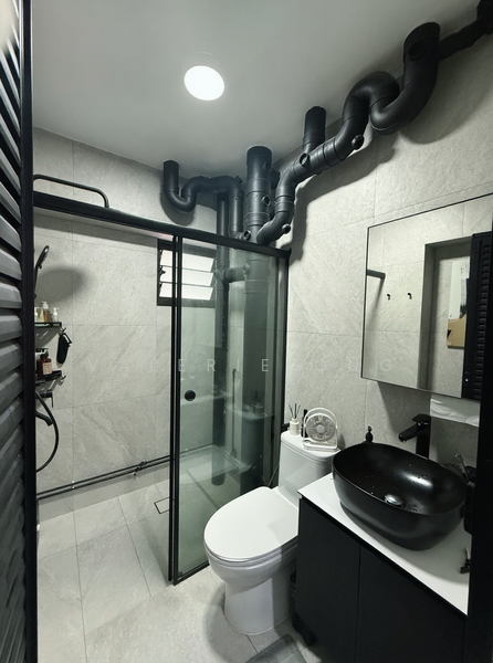 455 Clementi Avenue 3 HDB Flat For Sale at S$ 900,000 | PropertyGuru Singapore - Common Bathroom