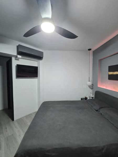 455 Clementi Avenue 3 HDB Flat For Sale at S$ 900,000 | PropertyGuru Singapore - Bedroom 2