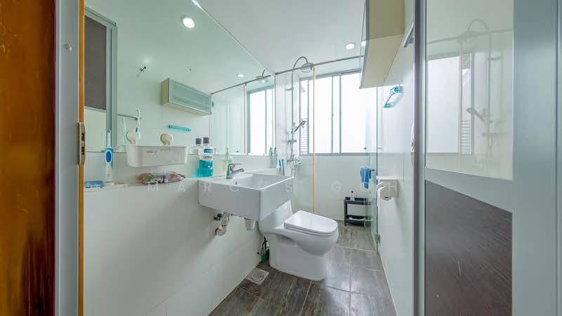 Gallery 8 Apartment For Sale at S$ 2,700,000 | PropertyGuru Singapore - Bathroom
