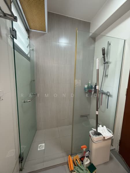 231A Sumang Lane HDB Flat For Sale at S$ 680,000 | PropertyGuru Singapore - Bathroom