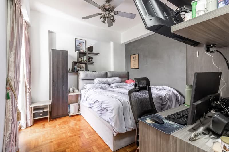 Regentville, 2 Hougang Street 92, 2 Bedrooms, 980 sqft, Condominium For Rent, by Thomas Sim, 500082991 - Bedroom - PropertyGuru.com.sg