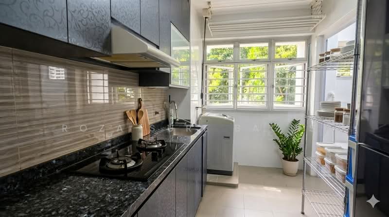 672A Yishun Avenue 4, 672A Yishun Avenue 4, 1 Bedroom, 506 sqft, HDB Flat For Rent, by Roza Sure Bagus, 500083002 - Kitchen - PropertyGuru.com.sg