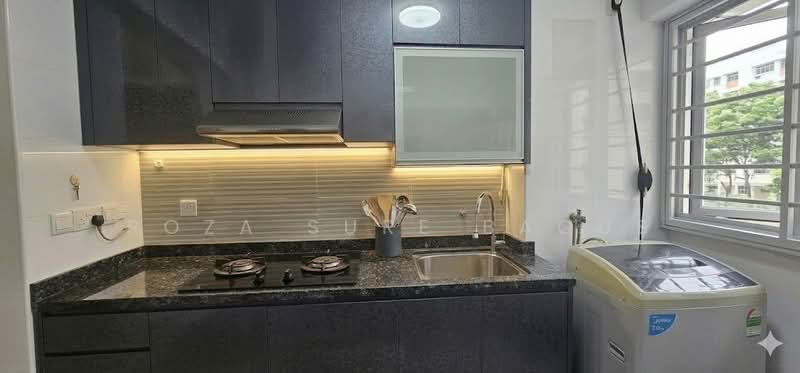 672A Yishun Avenue 4, 672A Yishun Avenue 4, 1 Bedroom, 506 sqft, HDB Flat For Rent, by Roza Sure Bagus, 500083002 - Kitchen - PropertyGuru.com.sg