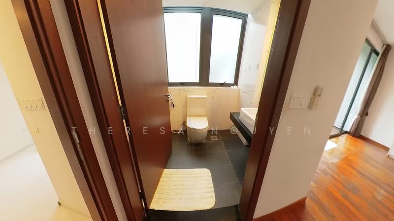 Royce Residences Condominium For Sale at S$ 710,000 | PropertyGuru Singapore - Bathroom