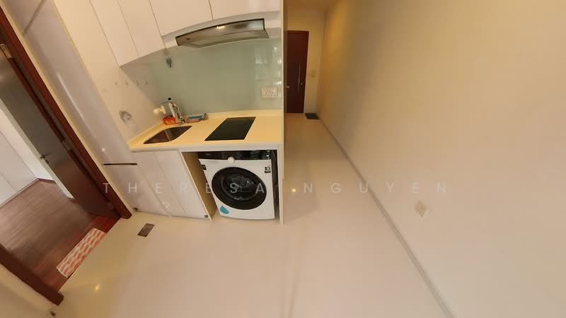 Royce Residences Condominium For Sale at S$ 710,000 | PropertyGuru Singapore - Kitchen