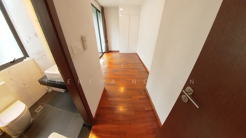 Royce Residences Condominium For Sale at S$ 710,000 | PropertyGuru Singapore - Bathroom
