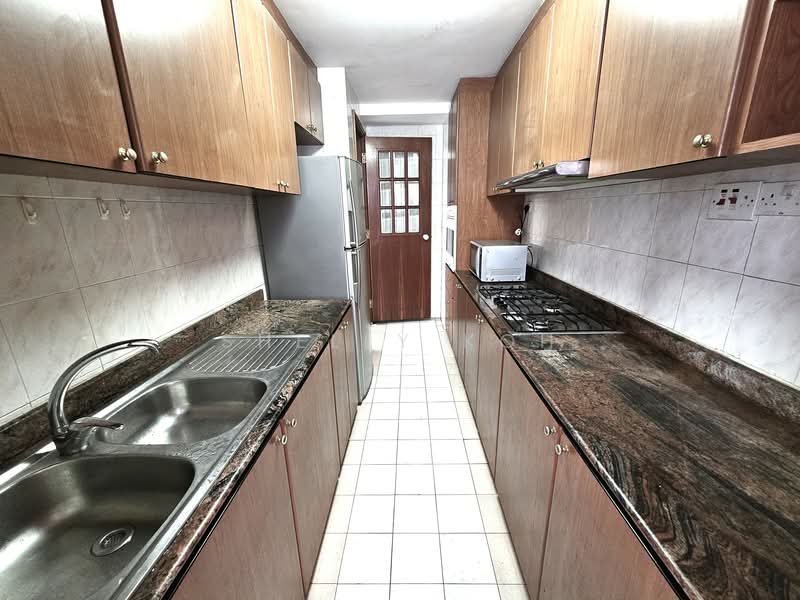 Harbourlights Condominium For Sale at S$ 1,900,000 | PropertyGuru Singapore - Kitchen