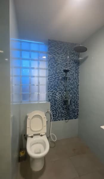 Balestier Point, 279 Balestier Road, 2 Bedrooms, 700 sqft, Apartment For Rent, by Janet Tan, 500083014 - Bathroom - PropertyGuru.com.sg