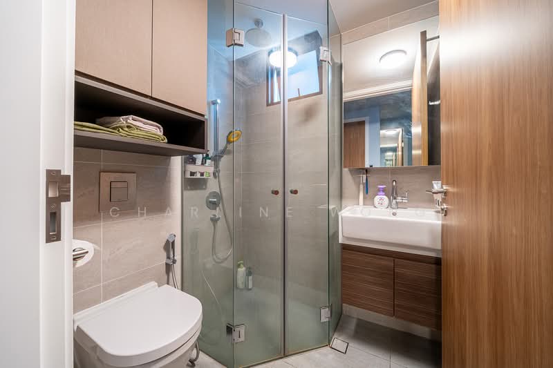 Uptown @ Farrer Condominium For Sale at S$ 1,100,000 | PropertyGuru Singapore - Bathroom