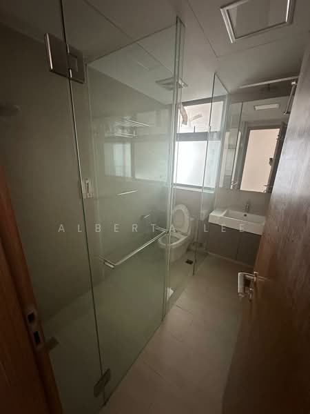 The Topiary, 17 Fernvale Lane, 4 Bedrooms, 1,237 sqft, Executive Condominium For Rent, by Alberta Lee, 500083046 - Bathroom - PropertyGuru.com.sg