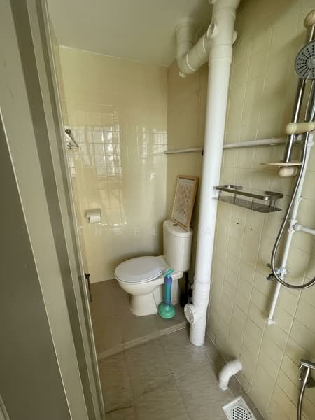 Condo Common Room - 5-min walk to Siglap MRT!, , Room Rental, 130 sqft, Apartment For Rent, by Ansel Tan, 500083054 - Bathroom - PropertyGuru.com.sg