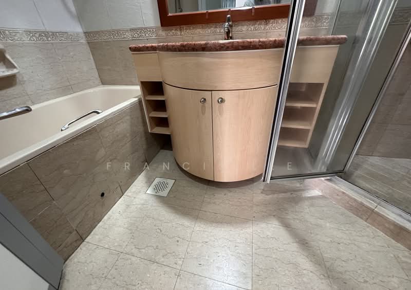 The Mayfair, 1 Jurong East Street 32, Room Rental, 150 sqft, Condominium For Rent, by Francis Lee, 500083070 - Bathroom - PropertyGuru.com.sg