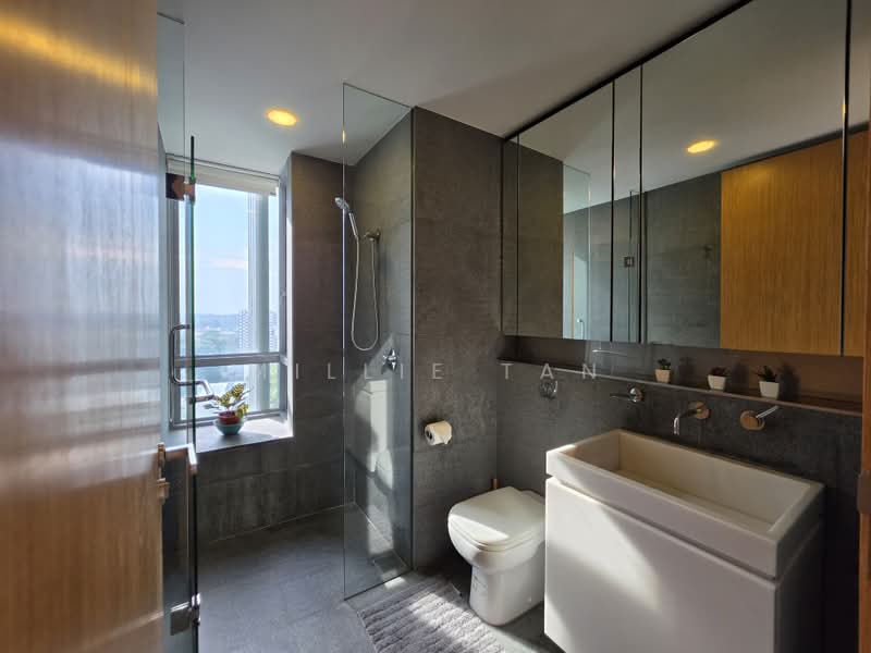 Gilstead TWO, 2 Gilstead Road, 2 Bedrooms, 904 sqft, Apartment For Rent, by Millie Tan, 500083112 - Bathroom - PropertyGuru.com.sg