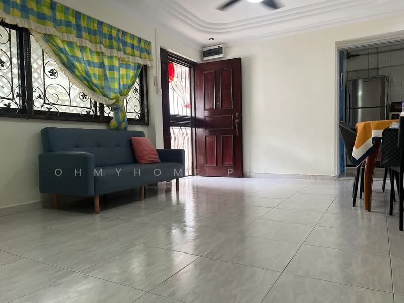 407 Sembawang Drive HDB Flat For Sale at S$ 560,000 | PropertyGuru Singapore - Living Room