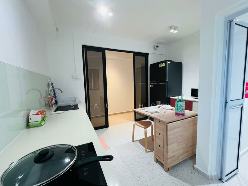 Lucky Plaza, 304 Orchard Road, Room Rental, 100 sqft, Apartment For Rent, by Shaun How, 500083137 - Kitchen - PropertyGuru.com.sg