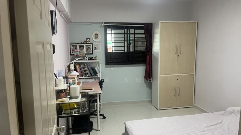 321 Ang Mo Kio Avenue 1, 321 Ang Mo Kio Avenue 1, 3 Bedrooms, 786 sqft, HDB Flat For Sale, by Ron Koh, 500083149 - Bedroom - PropertyGuru.com.sg