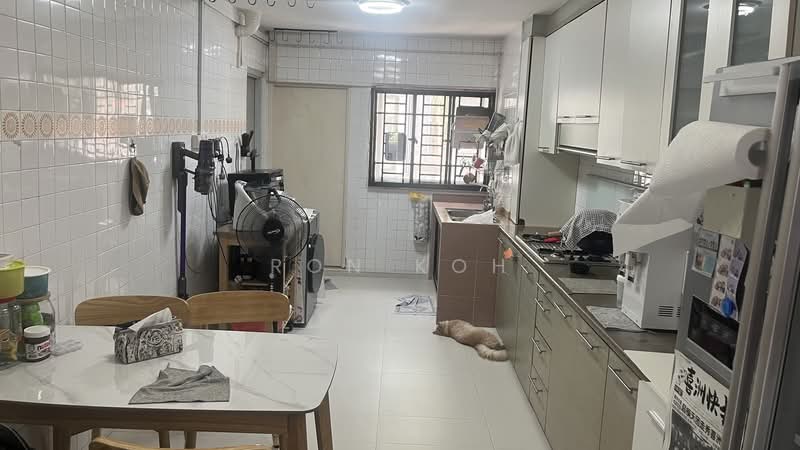321 Ang Mo Kio Avenue 1, 321 Ang Mo Kio Avenue 1, 3 Bedrooms, 786 sqft, HDB Flat For Sale, by Ron Koh, 500083149 - Kitchen - PropertyGuru.com.sg
