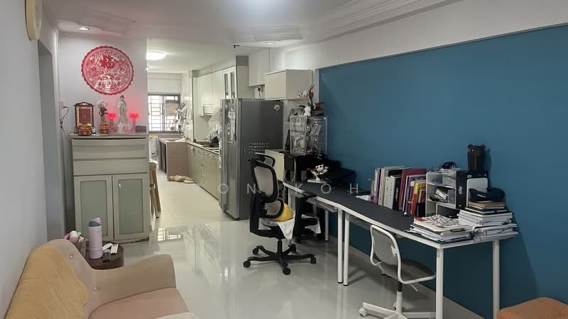 321 Ang Mo Kio Avenue 1, 321 Ang Mo Kio Avenue 1, 3 Bedrooms, 786 sqft, HDB Flat For Sale, by Ron Koh, 500083149 - Living Room - PropertyGuru.com.sg