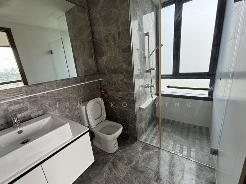 Parc Centros, 80 Punggol Central, 2 Bedrooms, 764 sqft, Condominium For Rent, by Liang Kok Ying, 500083151 - Bathroom - PropertyGuru.com.sg