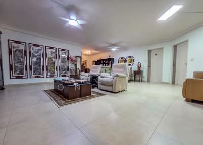 For Sale - 250C Compassvale Street