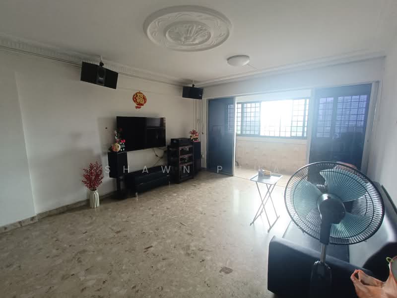729 Ang Mo Kio Avenue 6, 729 Ang Mo Kio Avenue 6, Room Rental, 121 sqft, HDB Flat For Rent, by Shawn Phua, 500083175 - Living Room - PropertyGuru.com.sg