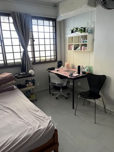 505 Tampines Central 1, 505 Tampines Central 1, Room Rental, 180 sqft, HDB Flat For Rent, by SJ Leong, 500083212 - Bedroom - PropertyGuru.com.sg