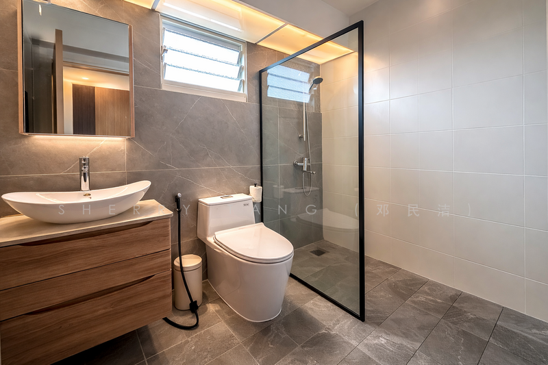 296C Bukit Batok Street 22 HDB Flat For Sale at S$ 1,088,000 | PropertyGuru Singapore - Bathroom