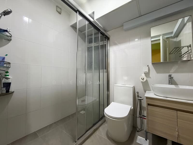 636B Senja Road HDB Flat For Sale at S$ 658,000 | PropertyGuru Singapore - Bathroom