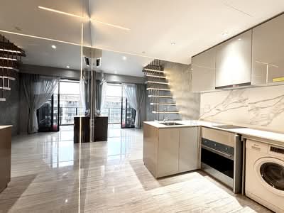 For Rent - Parc Esta