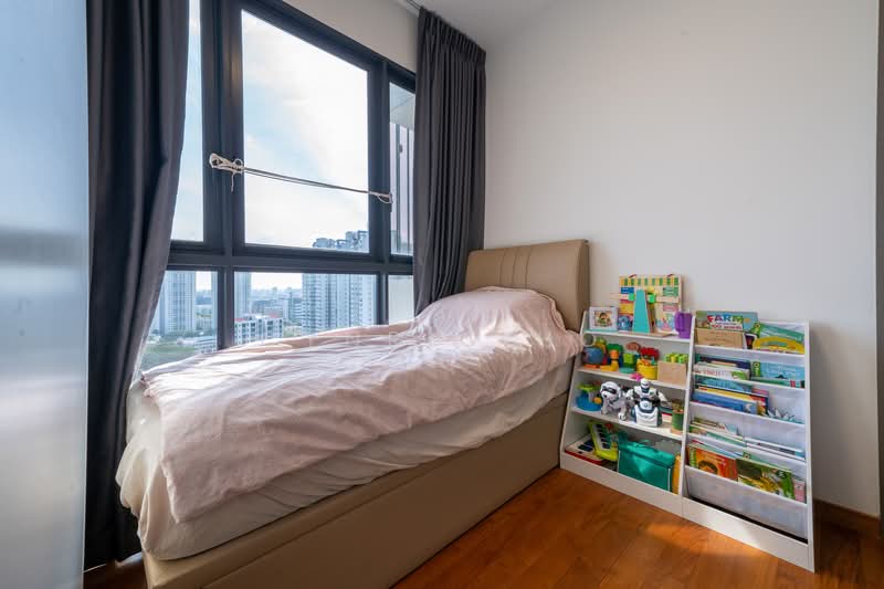 Uptown @ Farrer Condominium For Sale at S$ 1,600,000 | PropertyGuru Singapore - Bedroom