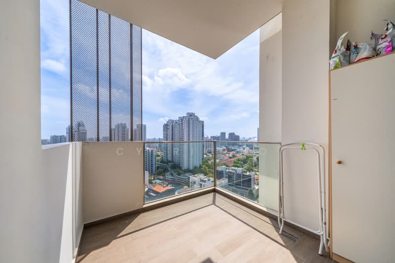 Uptown @ Farrer Condominium For Sale at S$ 1,600,000 | PropertyGuru Singapore - Balcony