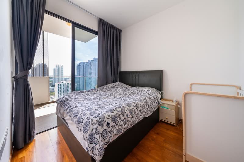 Uptown @ Farrer Condominium For Sale at S$ 1,600,000 | PropertyGuru Singapore - Bedroom