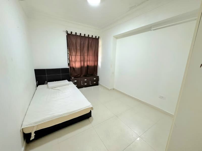 27A Jalan Membina HDB Flat For Sale at S$ 960,000 | PropertyGuru Singapore - Bedroom