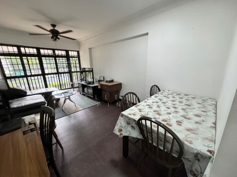 27A Jalan Membina HDB Flat For Sale at S$ 960,000 | PropertyGuru Singapore - Living Room