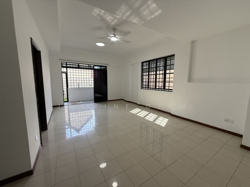 Yuk Tong Avenue, Yuk Tong Avenue, 4 Bedrooms, 2,906 sqft, Corner Terrace For Rent, by Jasmine Giam, 500083291 - Living Room - PropertyGuru.com.sg