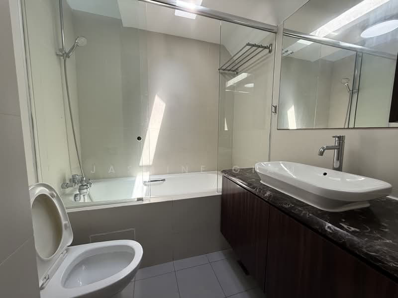 Yuk Tong Avenue, Yuk Tong Avenue, 4 Bedrooms, 2,906 sqft, Corner Terrace For Rent, by Jasmine Giam, 500083291 - Bathroom - PropertyGuru.com.sg